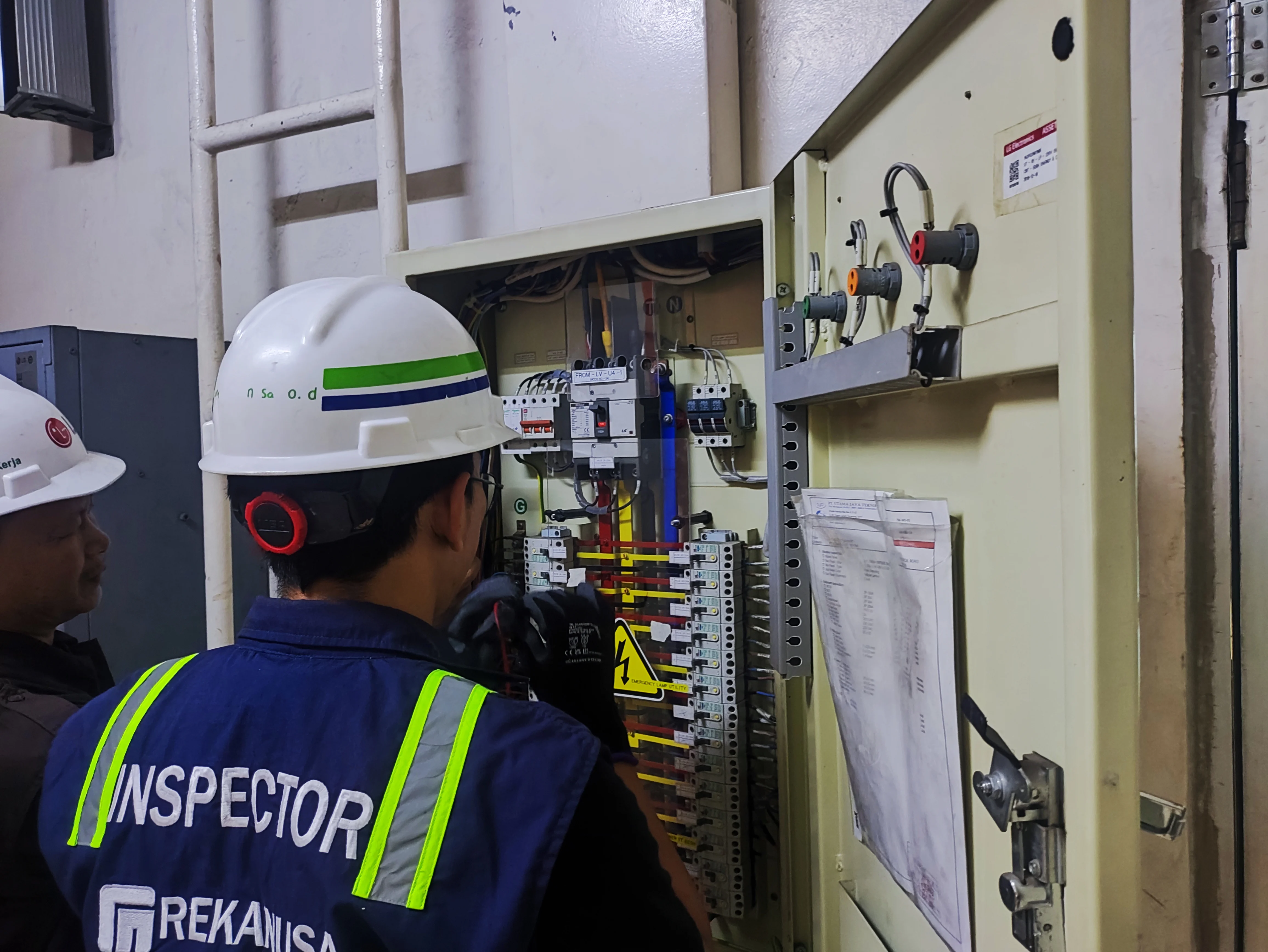 inspeksi teknis dan pengujian kelistrikan PT. LG Electronics Indonesia